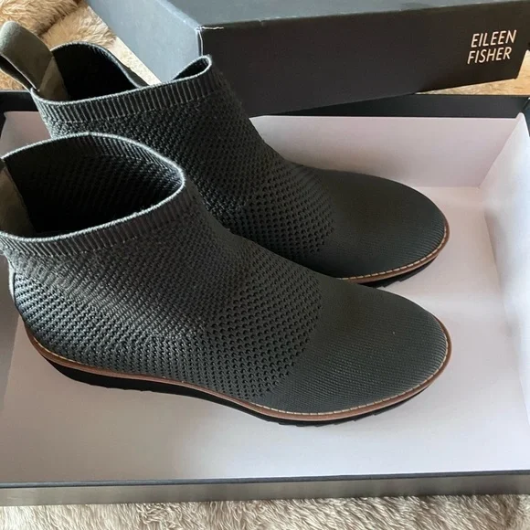 Eileen Fisher London knit wedge bootie in Graphite size 8 - NIB - Picture 5 of 10